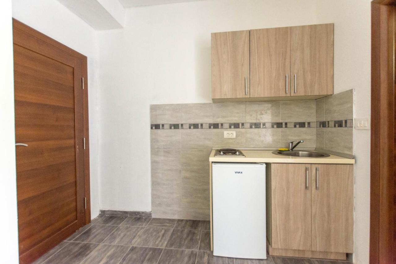 Apartments Elena Budva Buitenkant foto